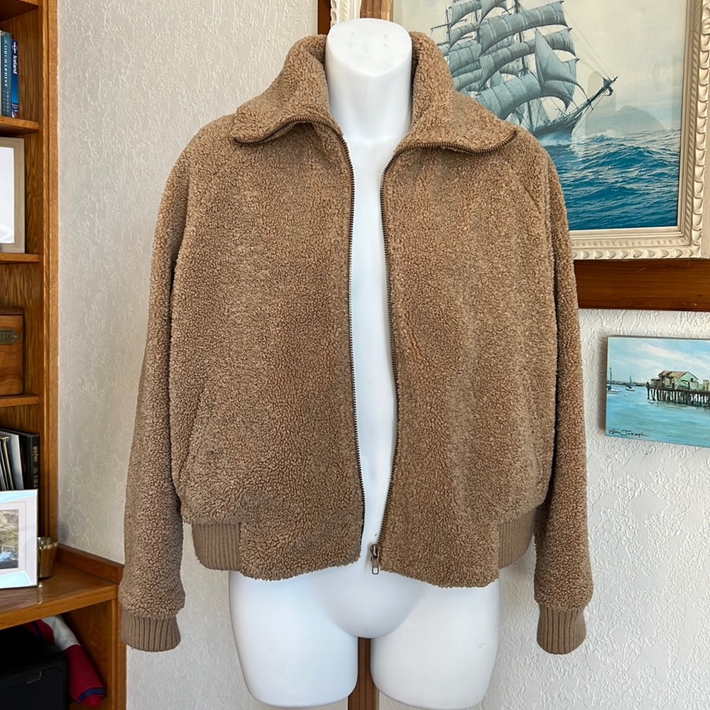 Line & Dot jacket, size small